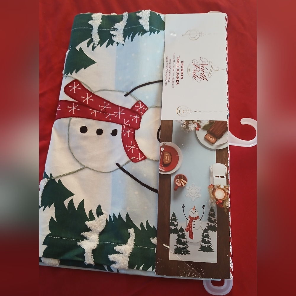 CHRISTMAS Table Runner